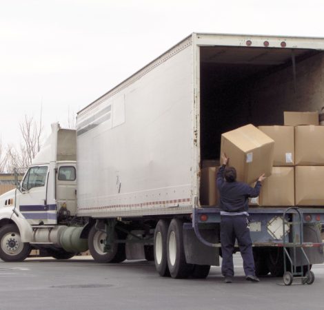 62d6dae20784db2509ed992d_Full-Truckload-Shipping-1
